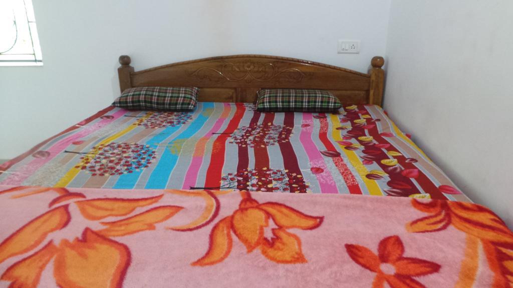 J.S Holiday Guest House Calangute Eksteriør billede